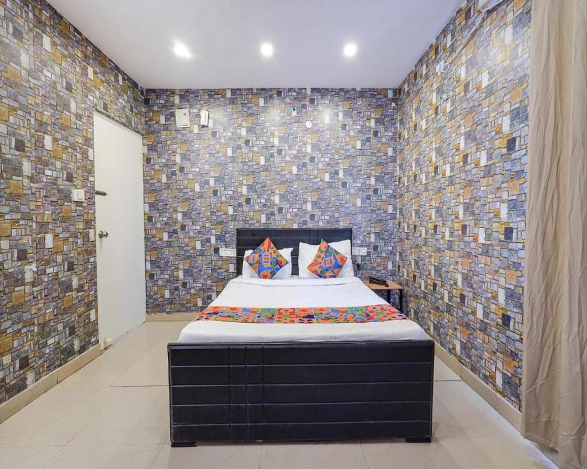 Fabexpress Kings Suites I Bangalore Buitenkant foto