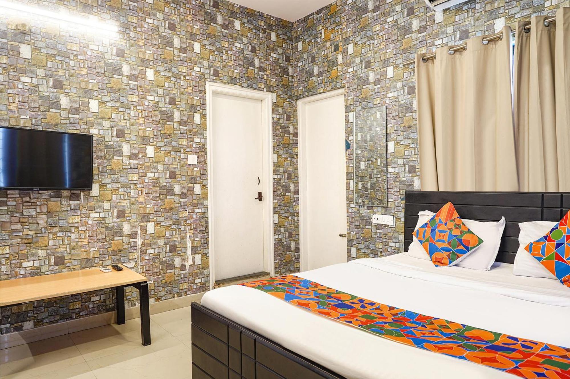 Fabexpress Kings Suites I Bangalore Buitenkant foto